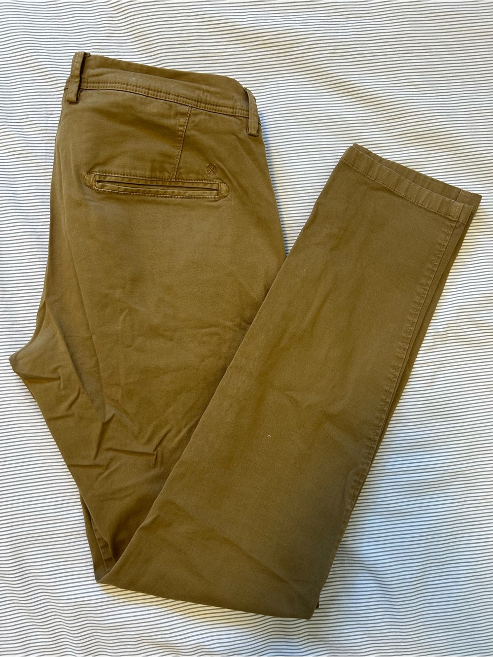 Men's Slim Chinos in Olive/Tan
